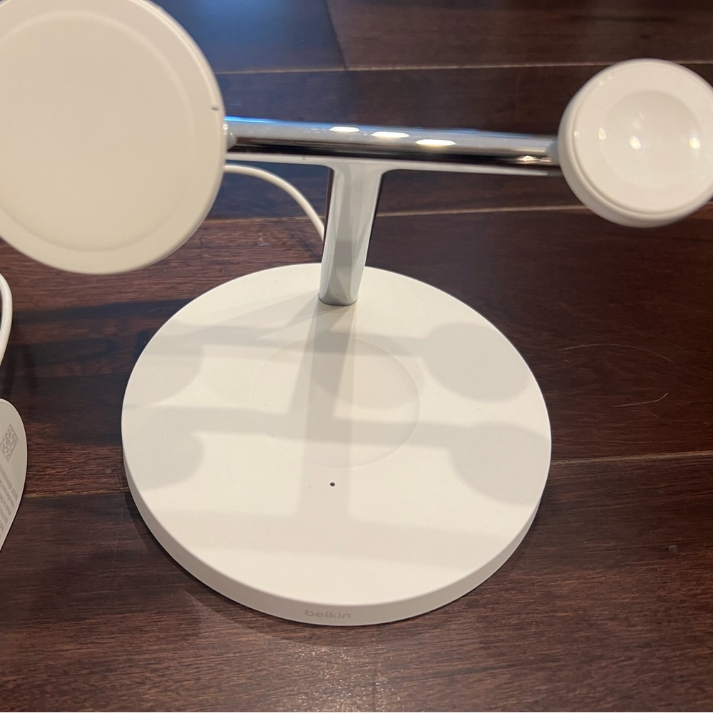 Belkin BoostCharge Pro. 3-in-1 Wireless Charger with Official MagSafe Charging.